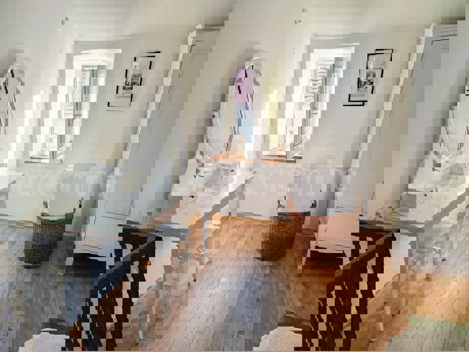 Čiovo, Trogir, appartamento arredato con una camera da letto in una casa, in vendita
