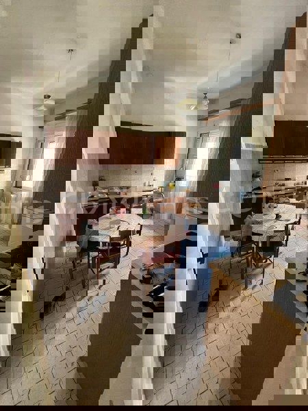 Spalato, Città, appartamento di 122 m2, OCCASIONE PER INVESTITORI!