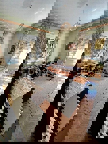 Spalato, Città, appartamento di 122 m2, OCCASIONE PER INVESTITORI!