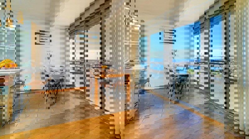 Spalato, Città, appartamento con due camere da letto 56 m2, posizione eccellente, in vendita