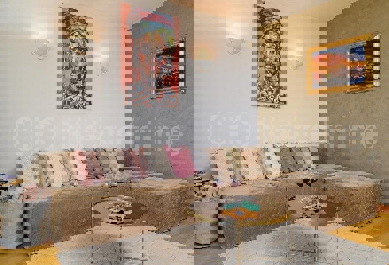 Spalato, Città, appartamento con due camere da letto 56 m2, posizione eccellente, in vendita