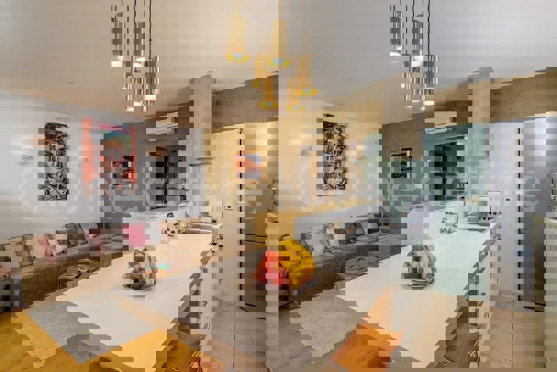 Spalato, Città, appartamento con due camere da letto 56 m2, posizione eccellente, in vendita