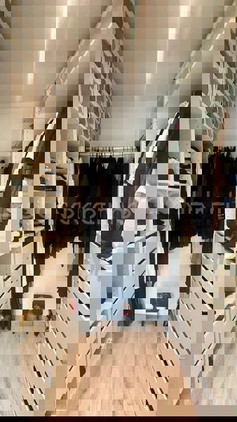 Spalato, Spinut, appartamento disposto come due appartamenti con una camera da letto, in vendita