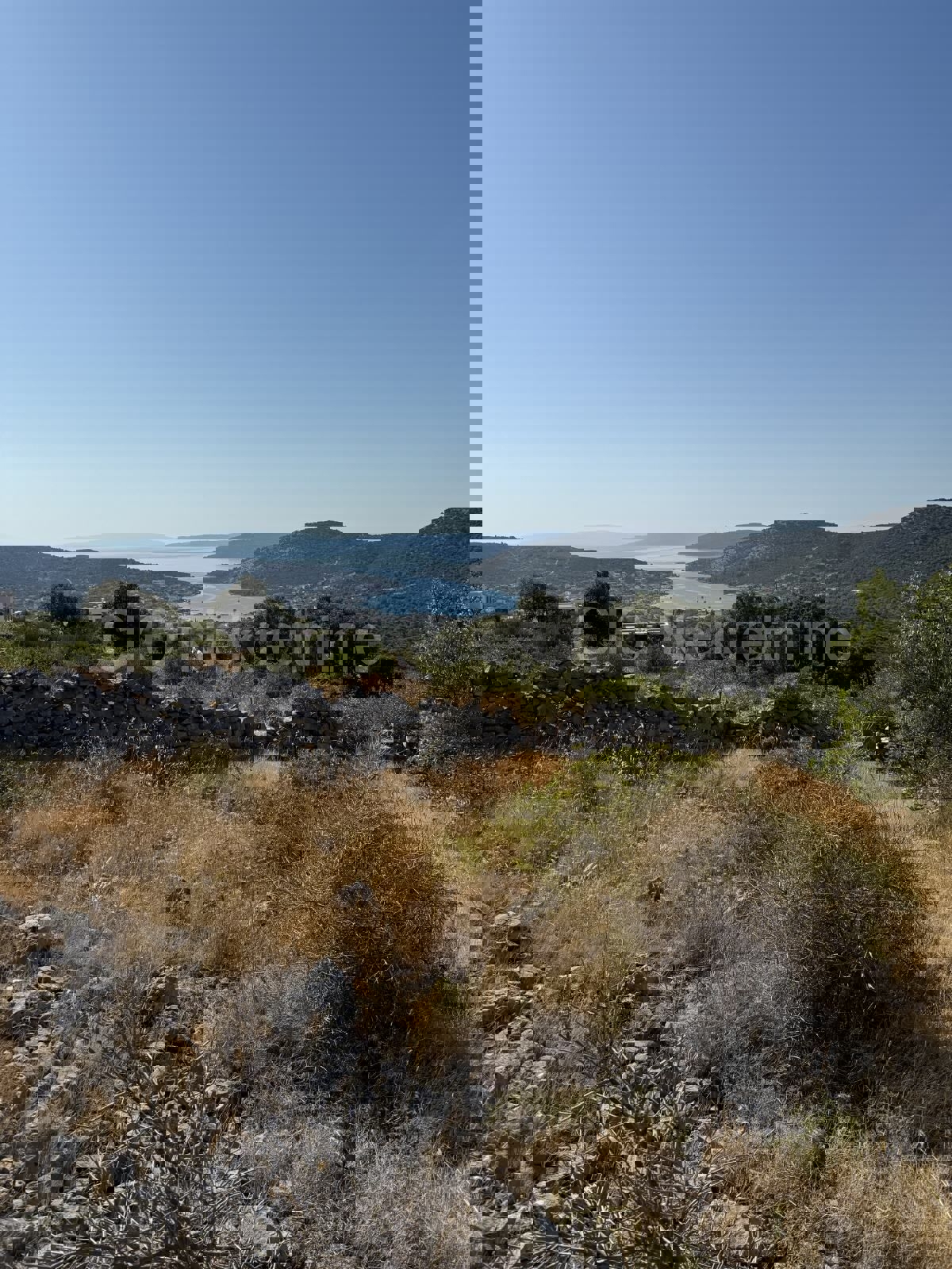 Vinišće, terreno edificabile con vista mare