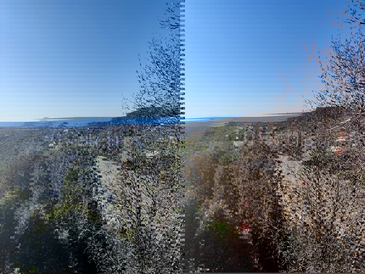 Vinišće, terreno edificabile con vista mare