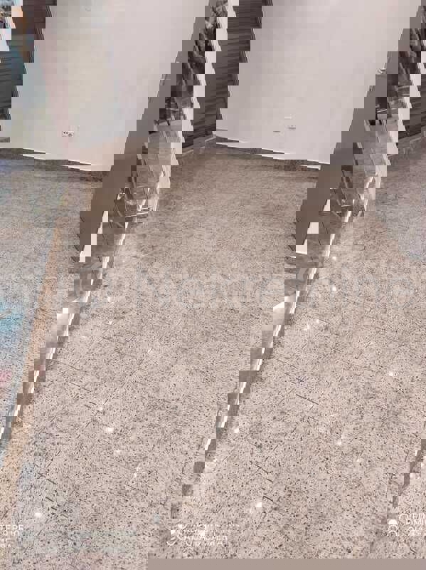 Split 3, ufficio 17,5 m2