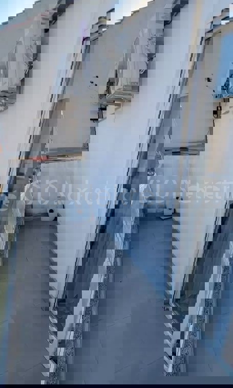 GRANDE OCCASIONE! Spalato, Kman, appartamento duplex 81,44 m2, in vendita