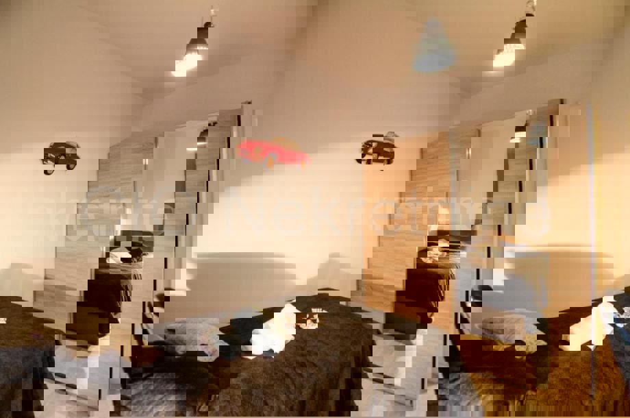 Spalato, Plokite, Appartamento con due camere da letto, in vendita