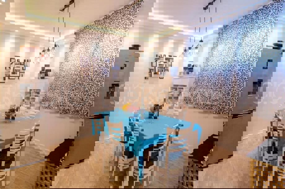 Spalato, Plokite, Appartamento con due camere da letto, in vendita