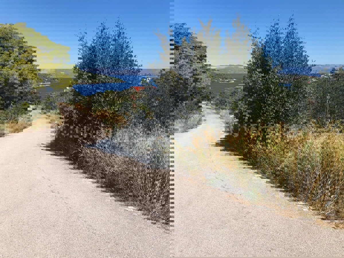 Solta, Nečujam, terreno edificabile 2.745 m2, in vendita