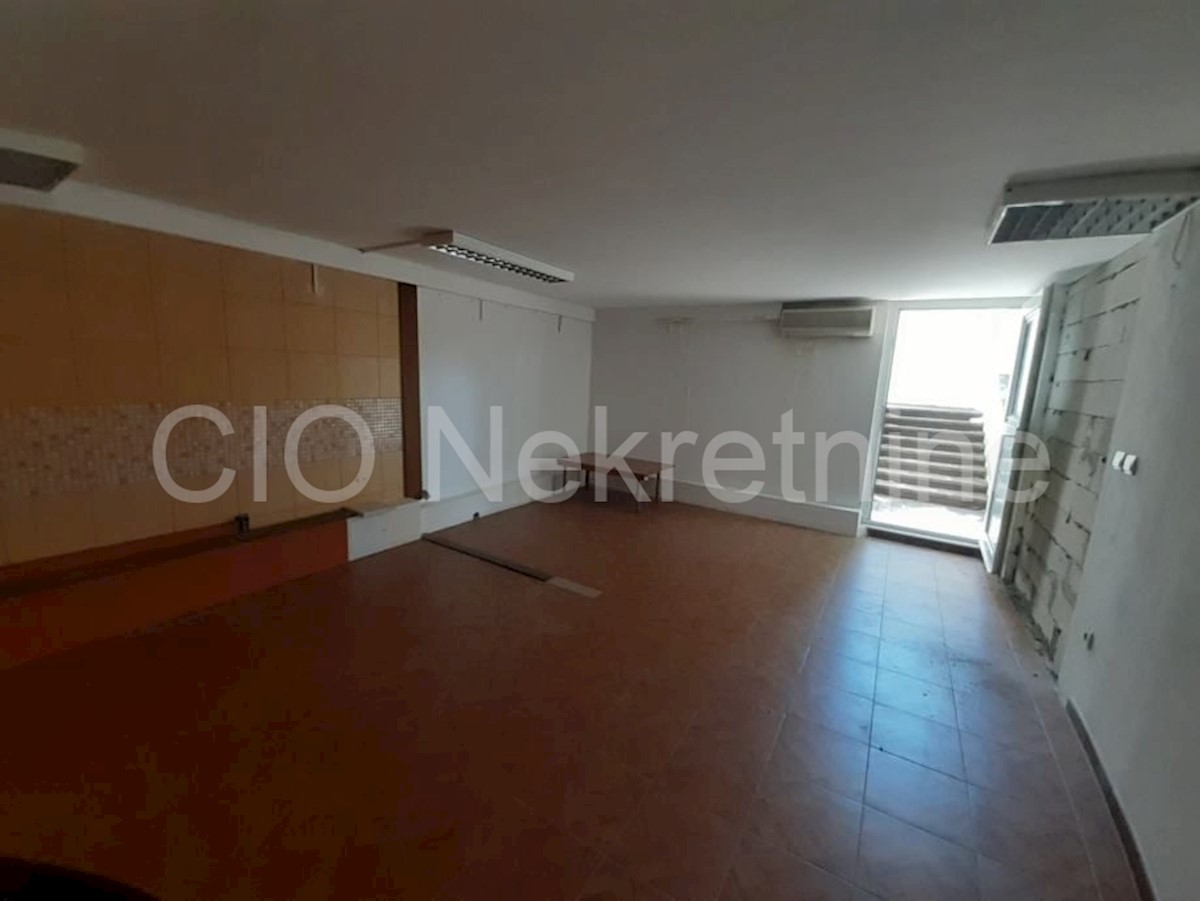 Spalato, Pazdigrad, uffici 28,50 m2, in vendita