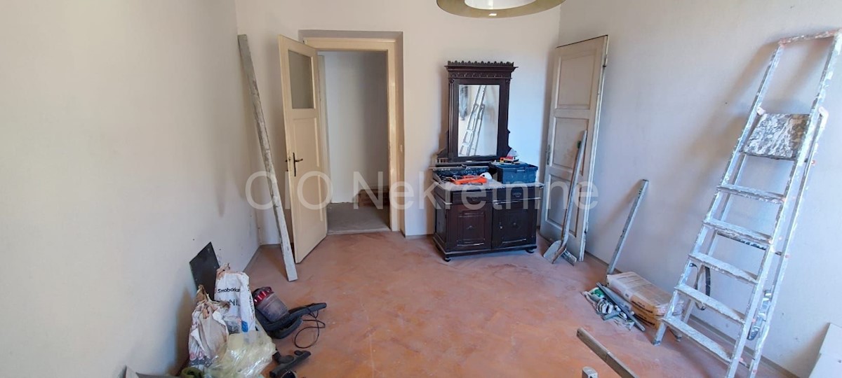 Spalato, Manuš, appartamento quadrilocale 105 m2, in vendita