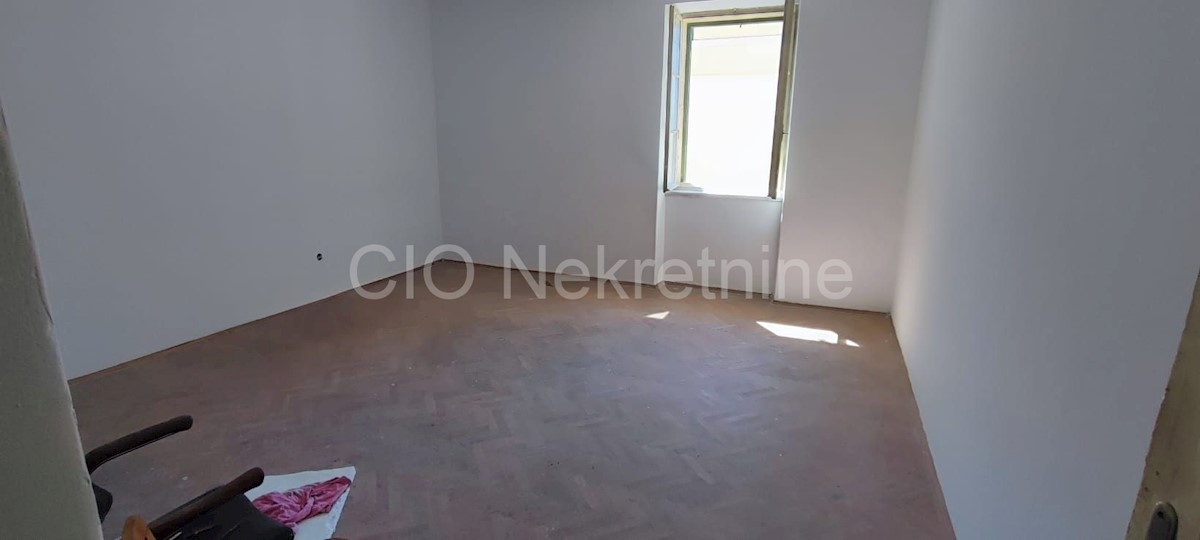 Spalato, Manuš, appartamento quadrilocale 105 m2, in vendita