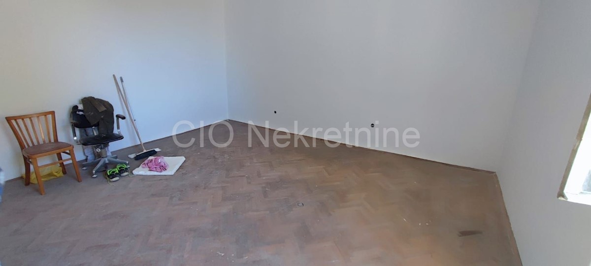 Spalato, Manuš, appartamento quadrilocale 105 m2, in vendita