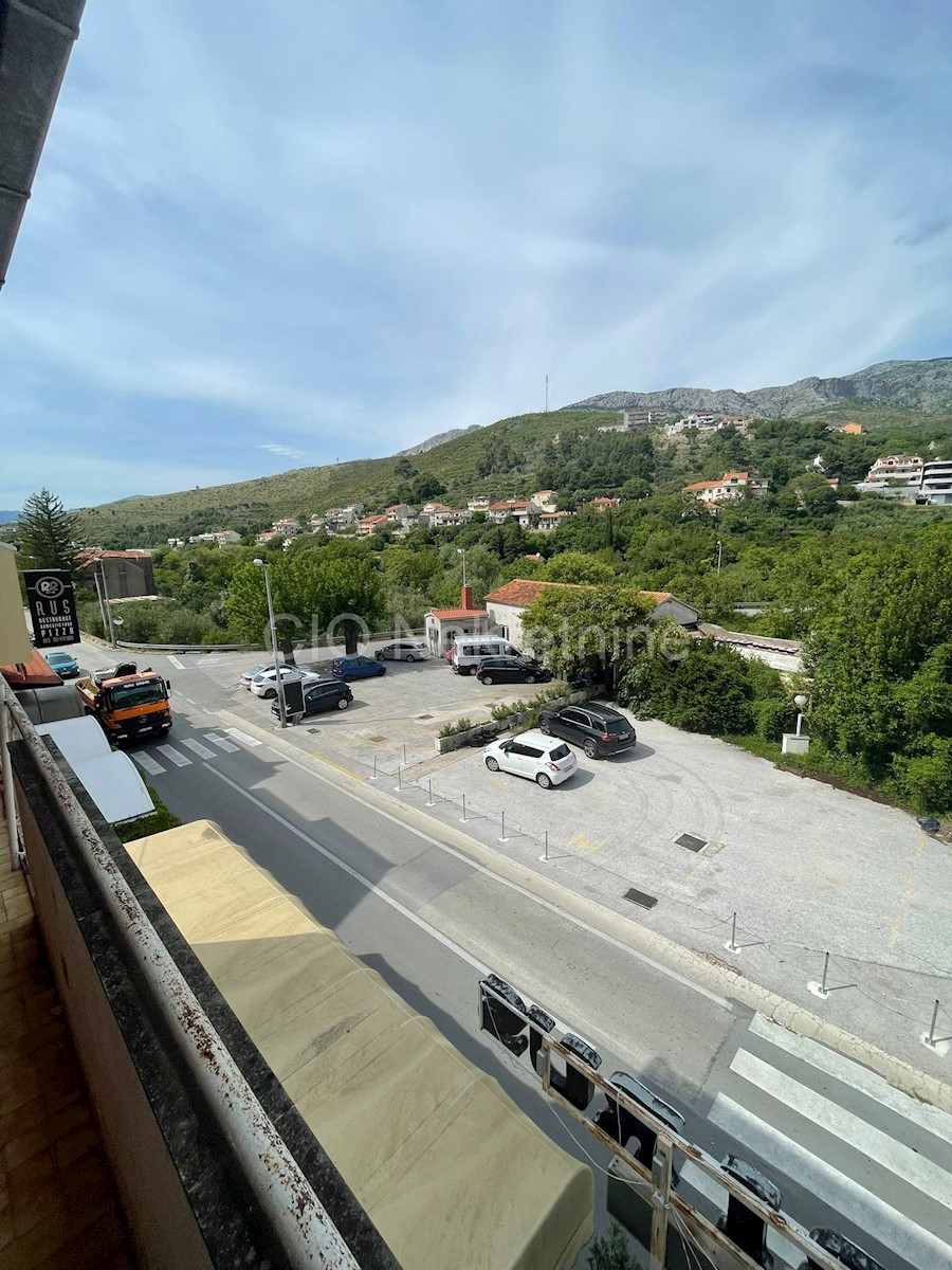 Žrnovnica, casa indipendente 300 m2, vendita esclusiva