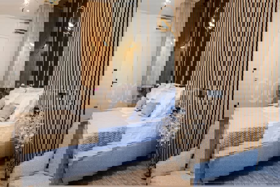 Hotel a Spalato, Bačvice, prima fila al mare, in vendita