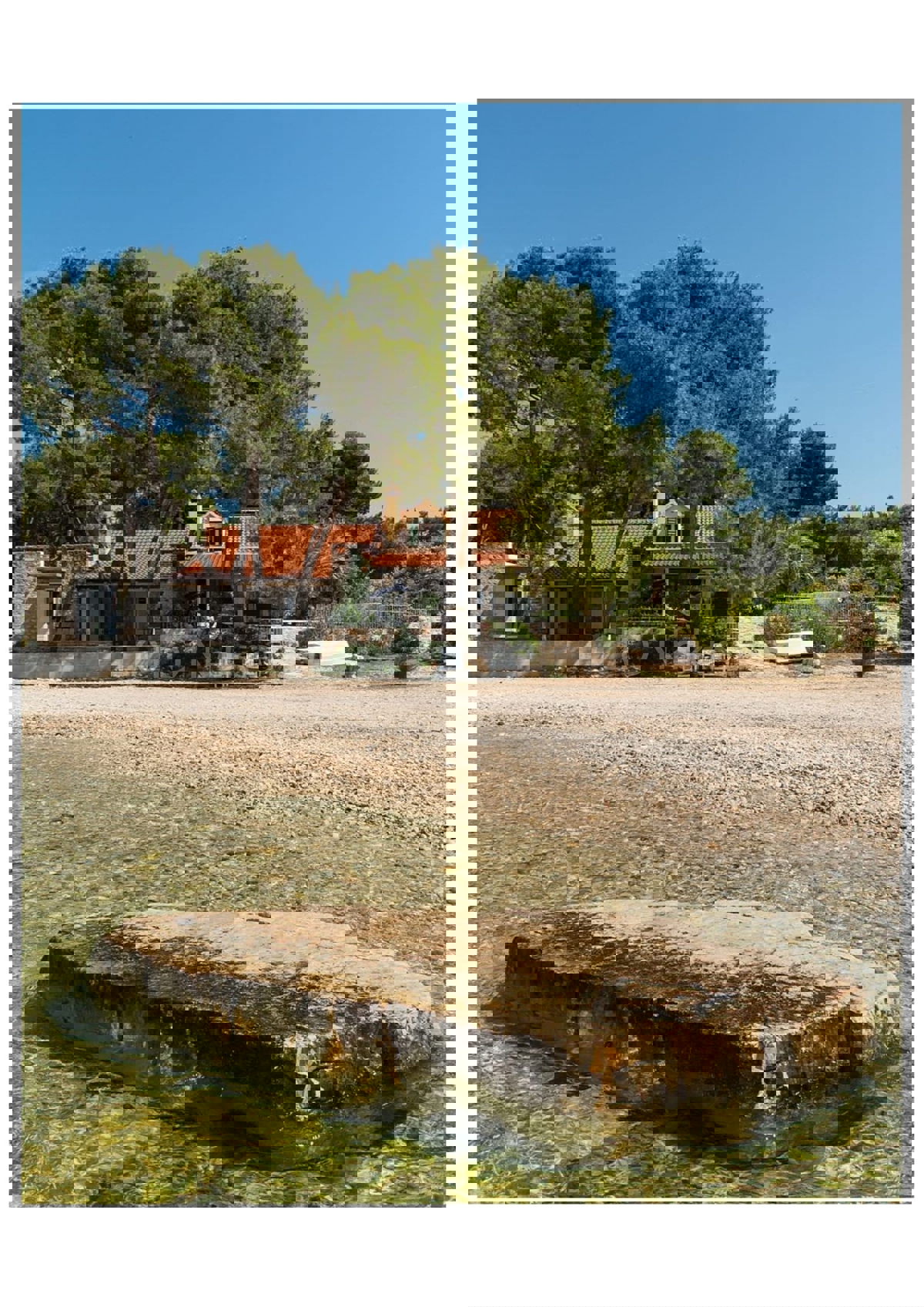 Brač, Mirca, villa con piscina, prima fila sul mare, in vendita