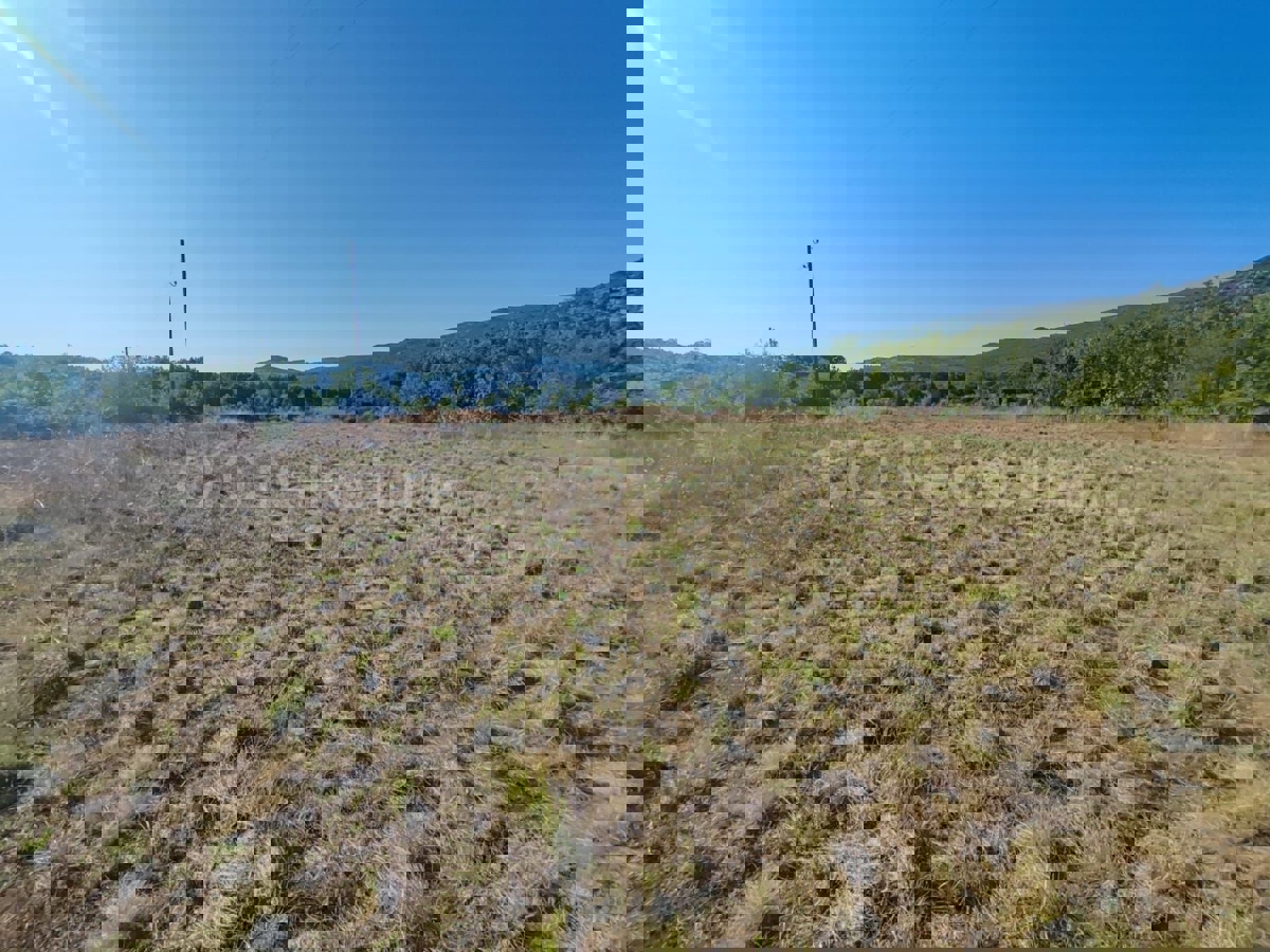 Klis, Brštanovo, terreno edificabile 6000 m2, in vendita