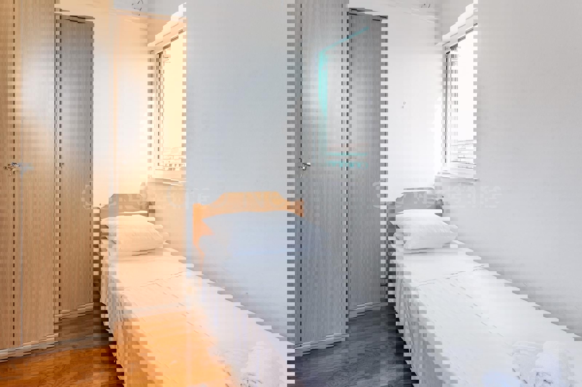 Hvar, attico unico con la vista migliore, OCCASIONE!!