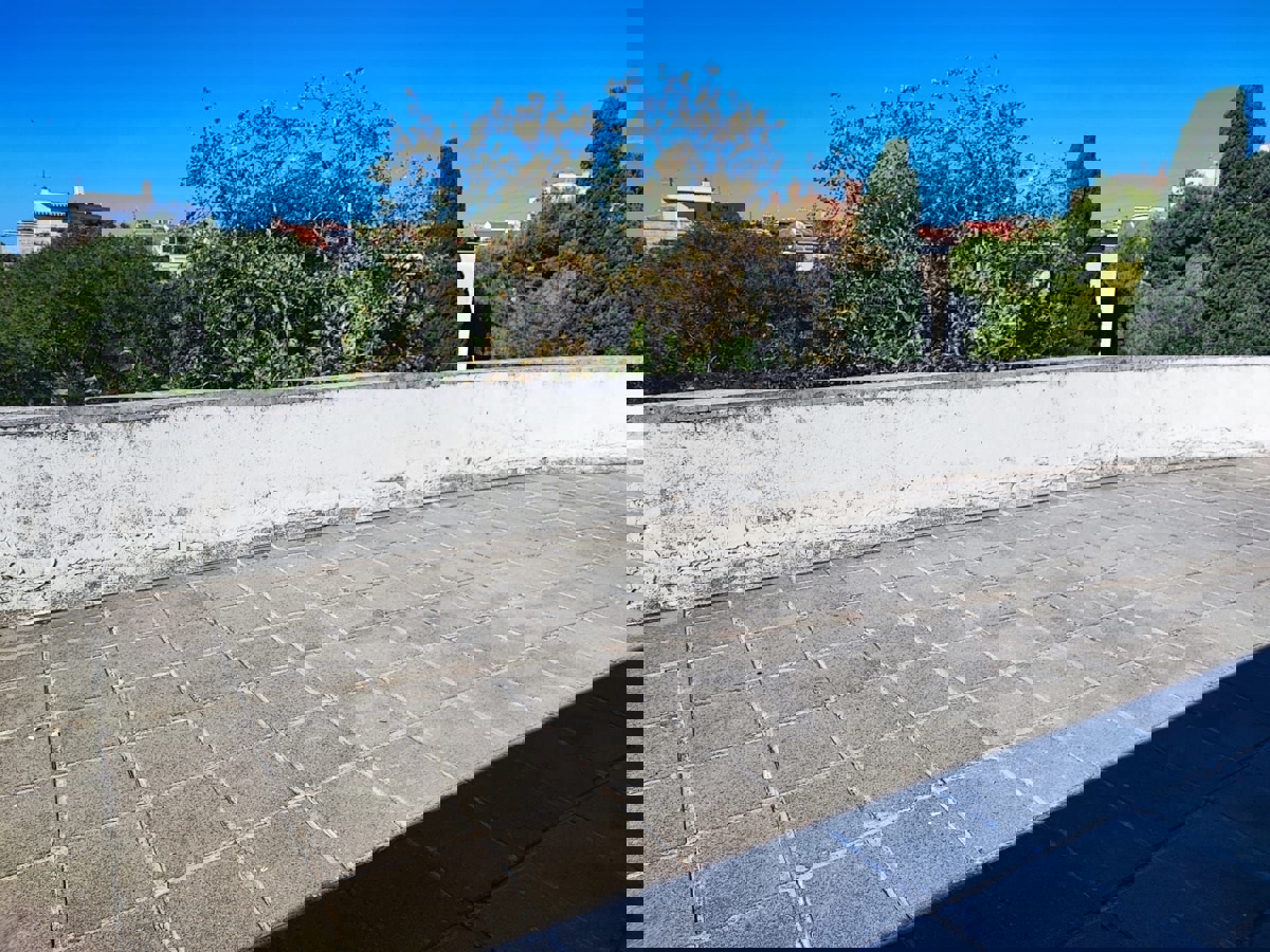 Spalato, Bačvice, Appartamento con una camera da letto e parcheggio, in vendita