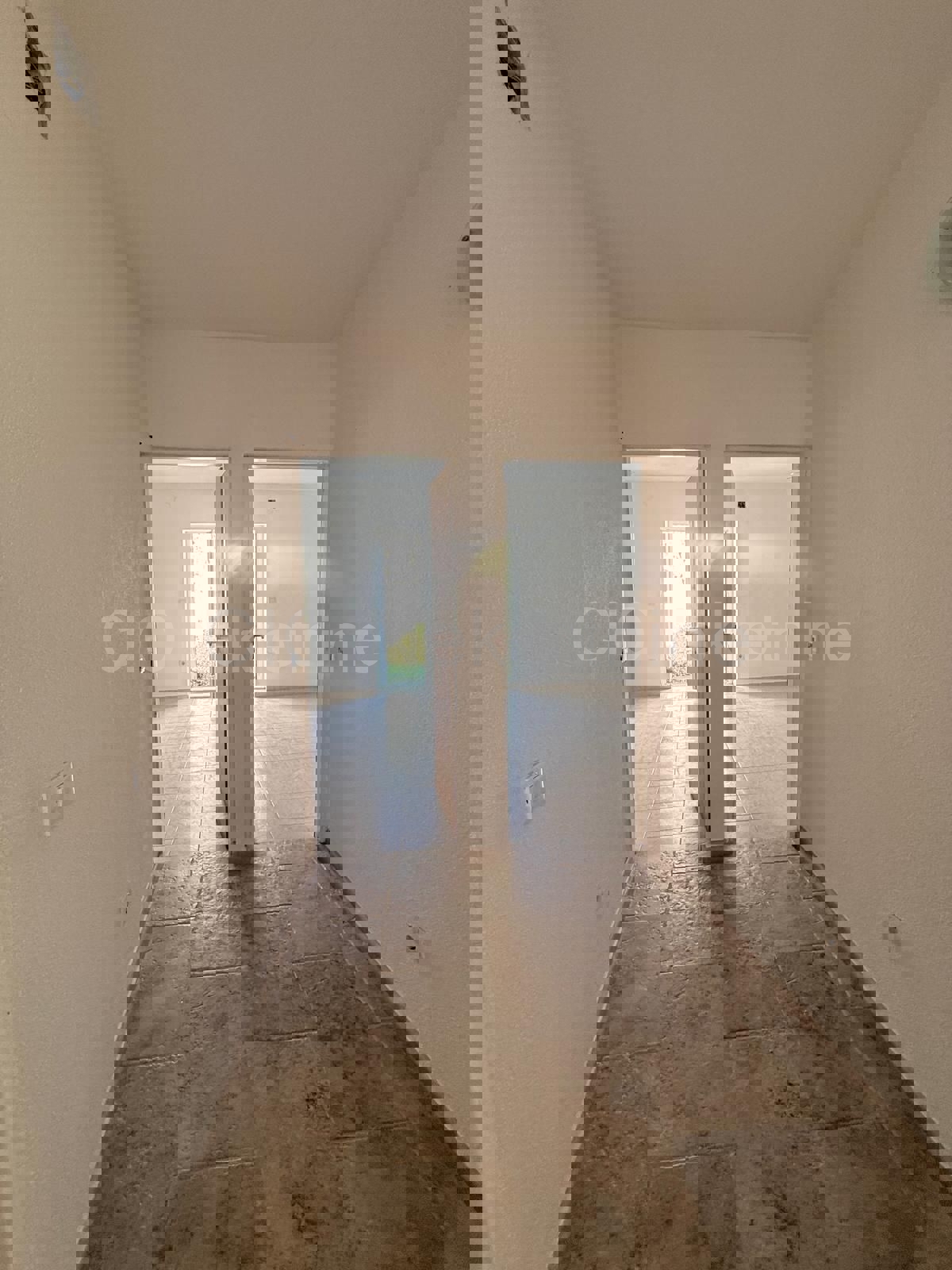 Brač, Donji Humac, Casa in pietra, in vendita