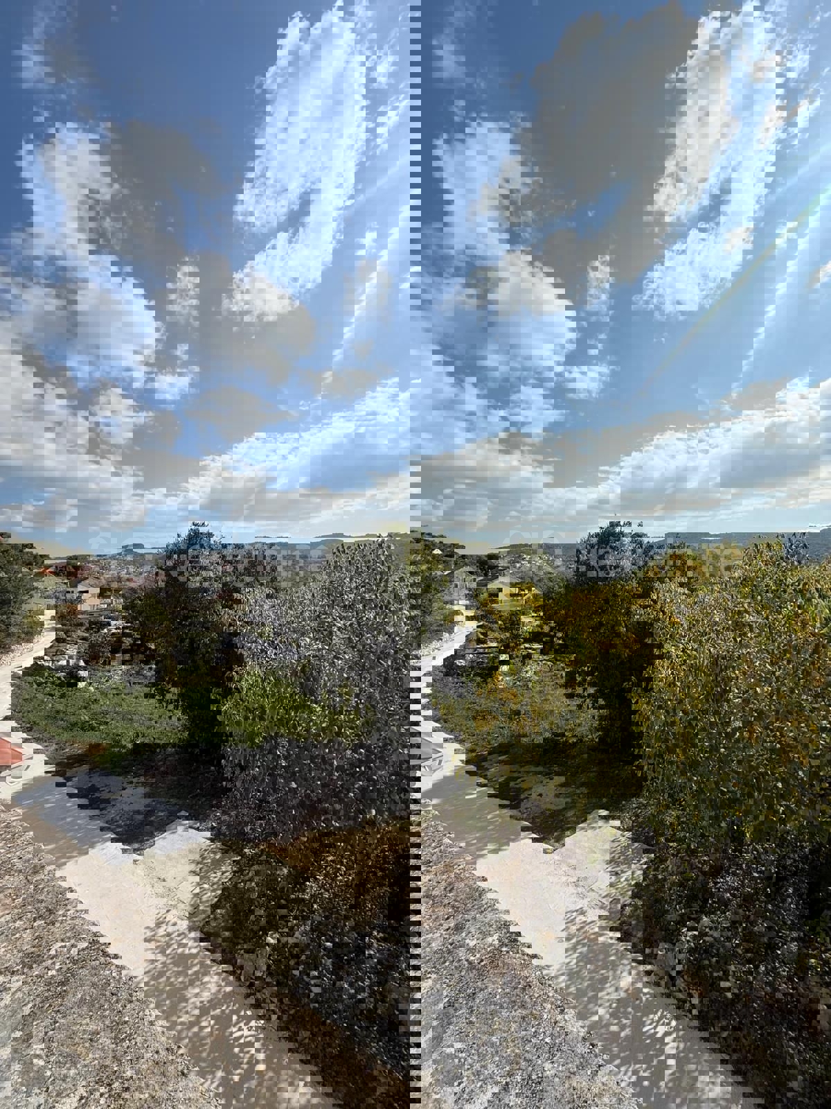 Brač, Donji Humac, Casa in pietra, in vendita