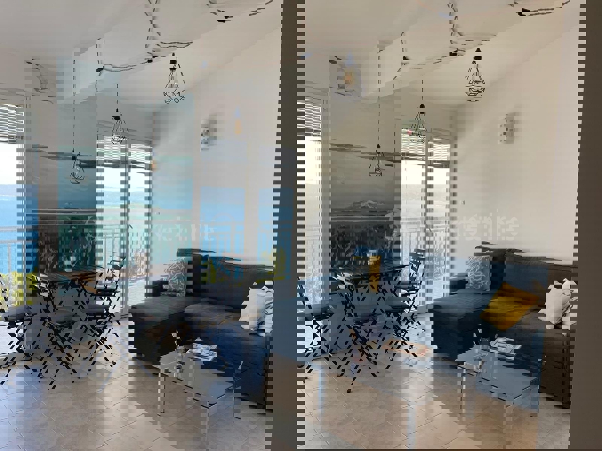 Omis, Marusici, appartamento in vendita