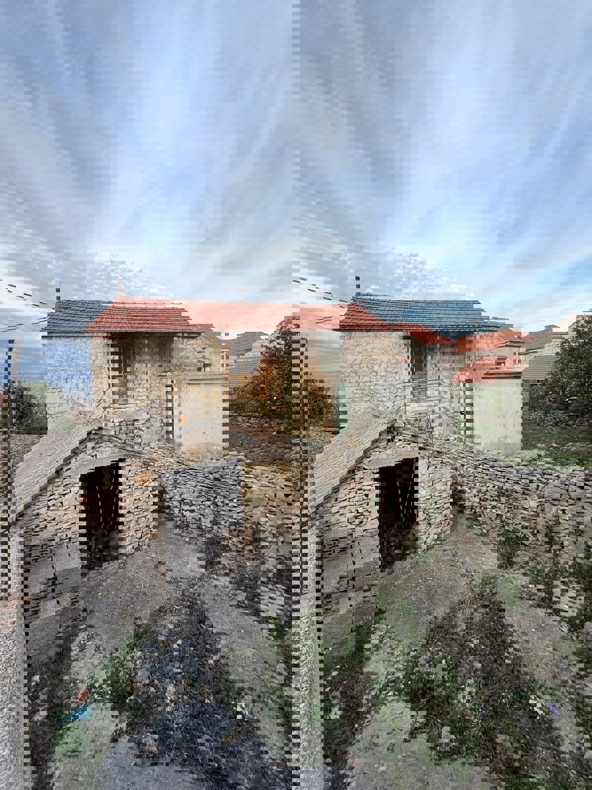 Brač, Sutivan, casa in pietra, in vendita