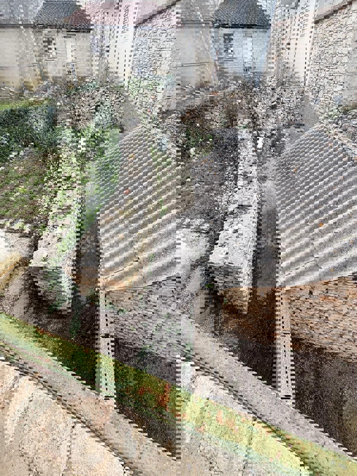 Brač, Sutivan, casa in pietra, in vendita