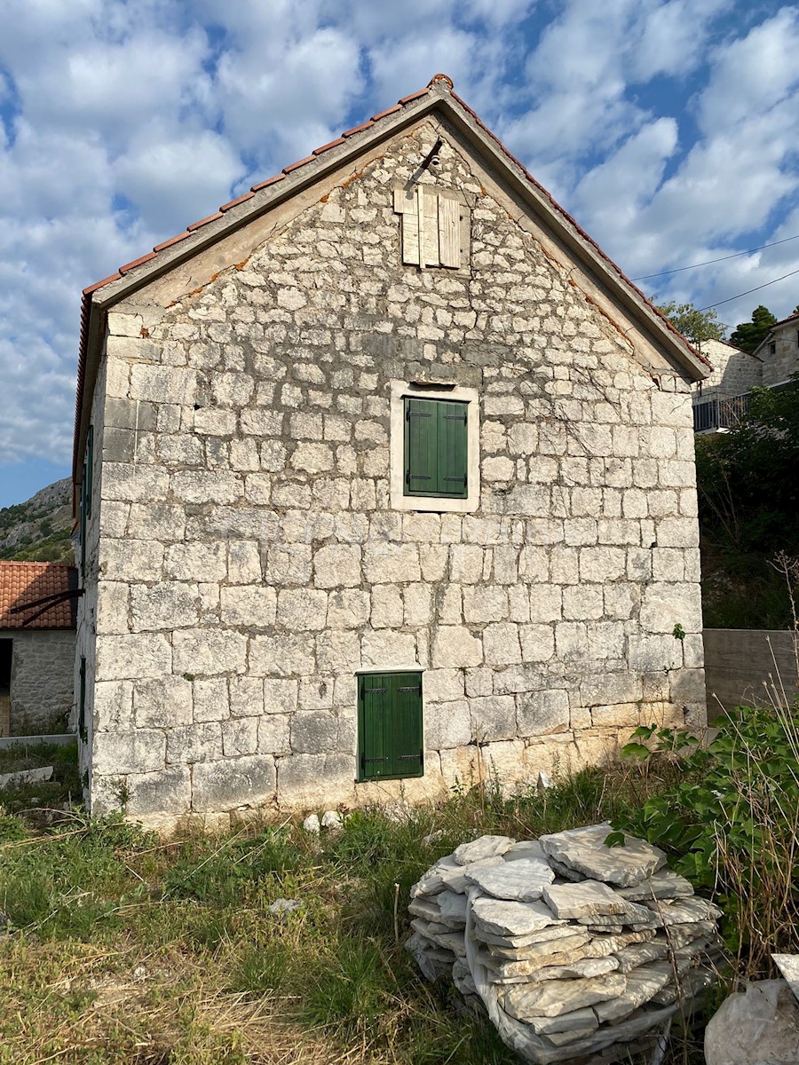 Gornja Podstrana, casa in pietra, vendita