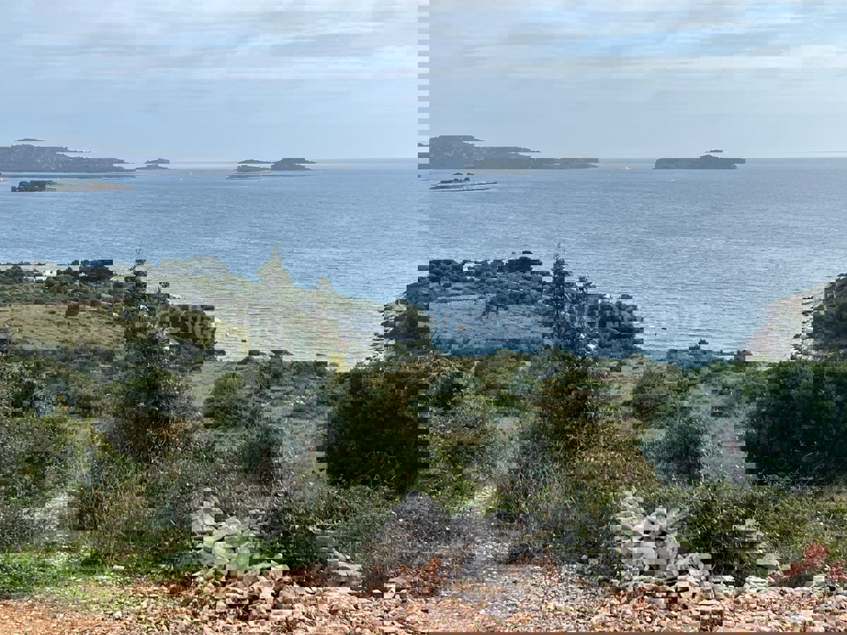 Rogoznica, Zečevo Rogozničko, ampio terreno edificabile