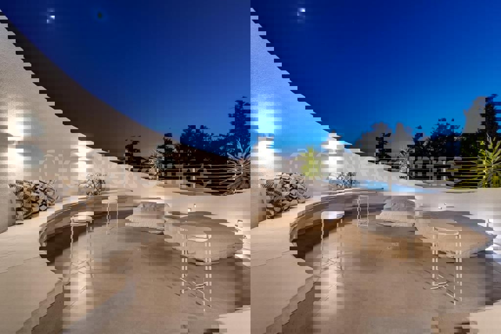 Brač, Supetar, villa di lusso con piscina, in vendita