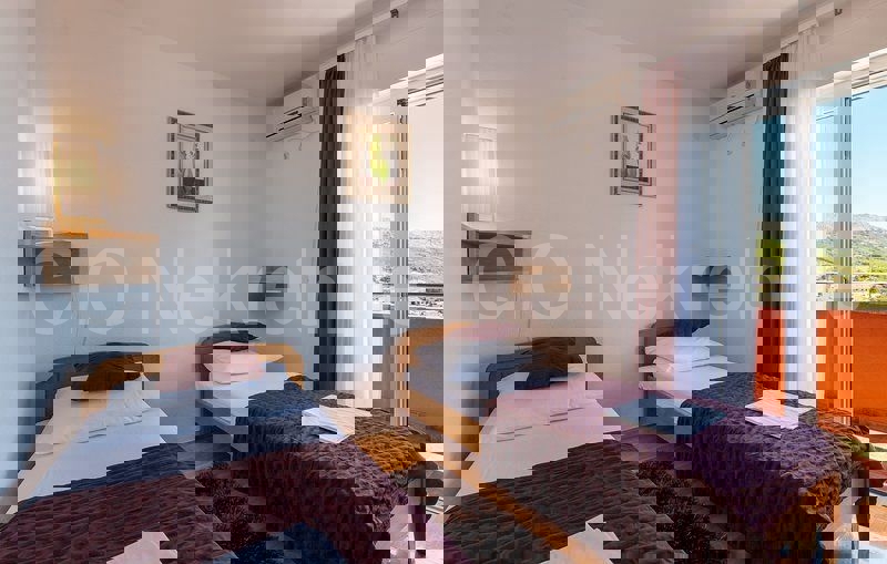 Podstrana, nuova villa di lusso con piscina, in vendita