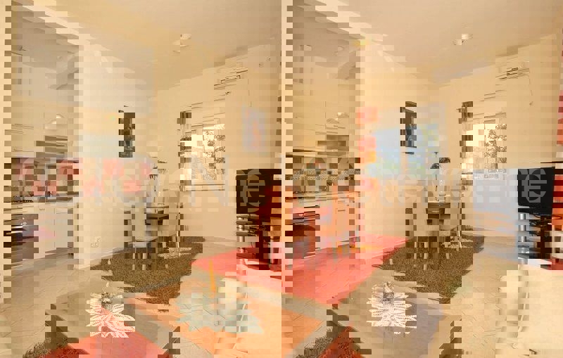 Podstrana, nuova villa di lusso con piscina, in vendita