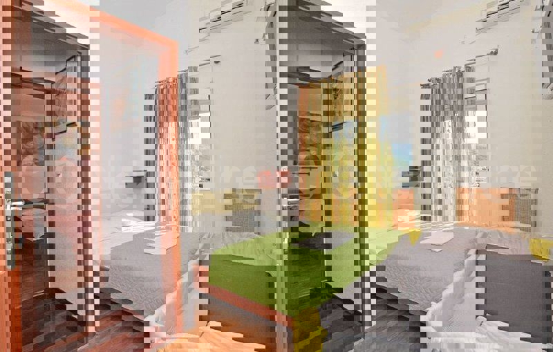 Podstrana, nuova villa di lusso con piscina, in vendita