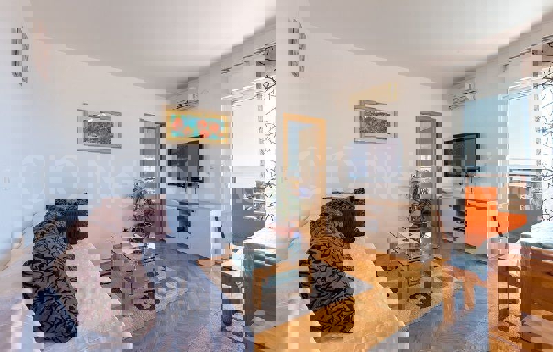 Podstrana, nuova villa di lusso con piscina, in vendita