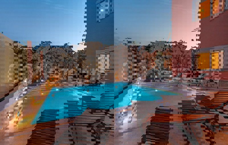 Podstrana, nuova villa di lusso con piscina, in vendita