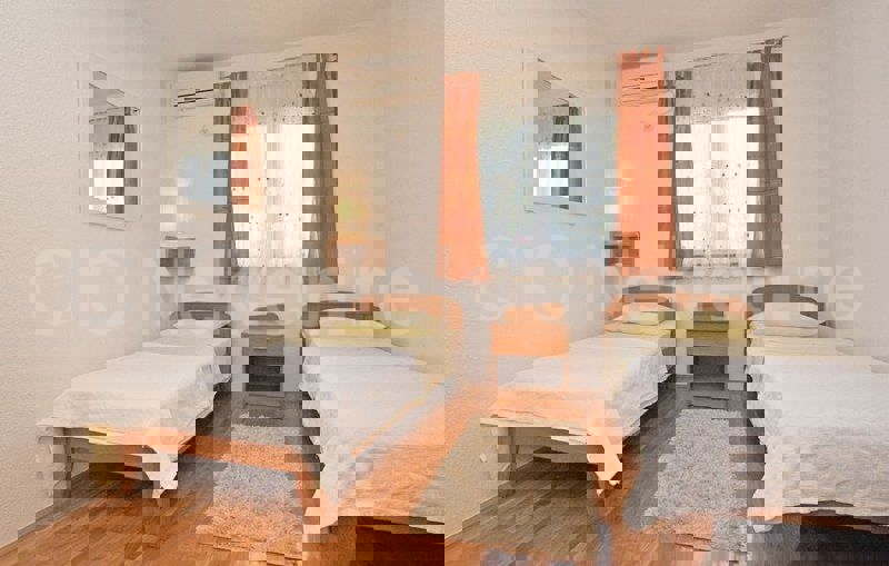 Podstrana, nuova villa di lusso con piscina, in vendita