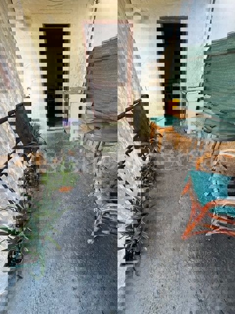 Spalato, Radunica, appartamento in una casa da ristrutturare, in vendita