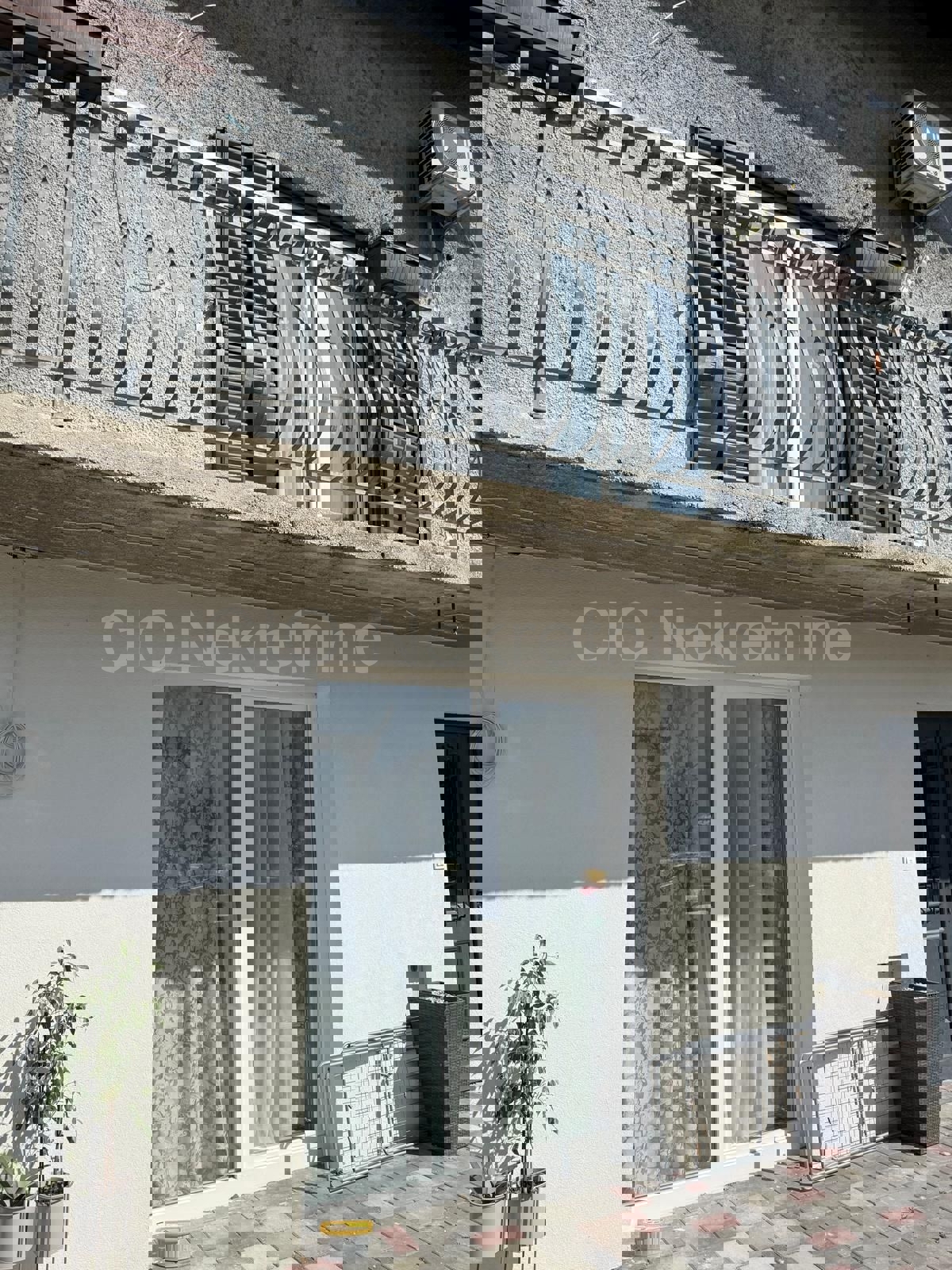 Žrnovnica, casa indipendente, in vendita