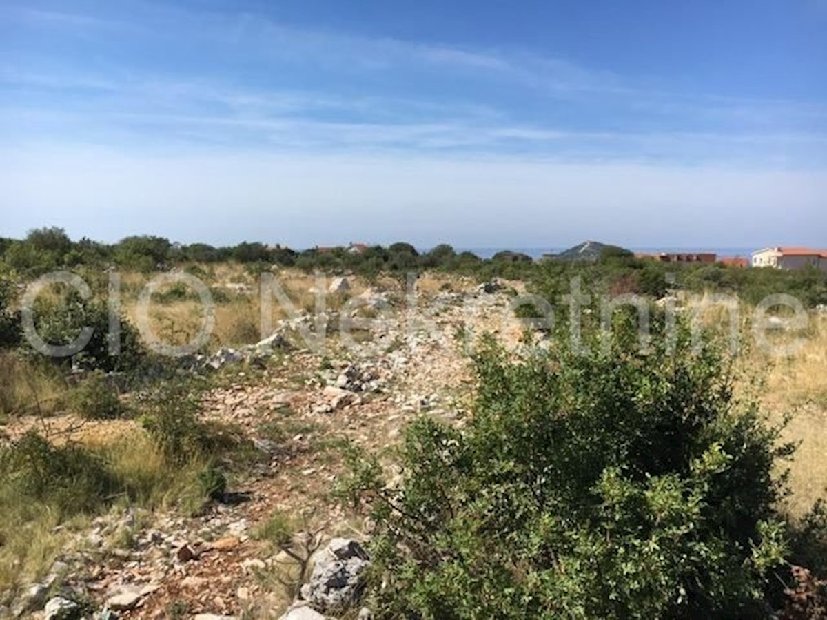 Primosten, terreno edificabile con vista mare, 7000m, in vendita