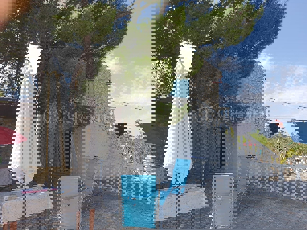 Šolta, Rogač, casa indipendente in pietra con vista mare