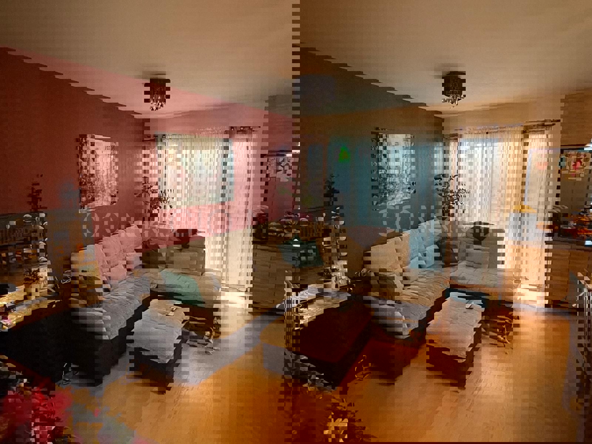 Brač, Bol, confortevole appartamento con due camere da letto, in vendita