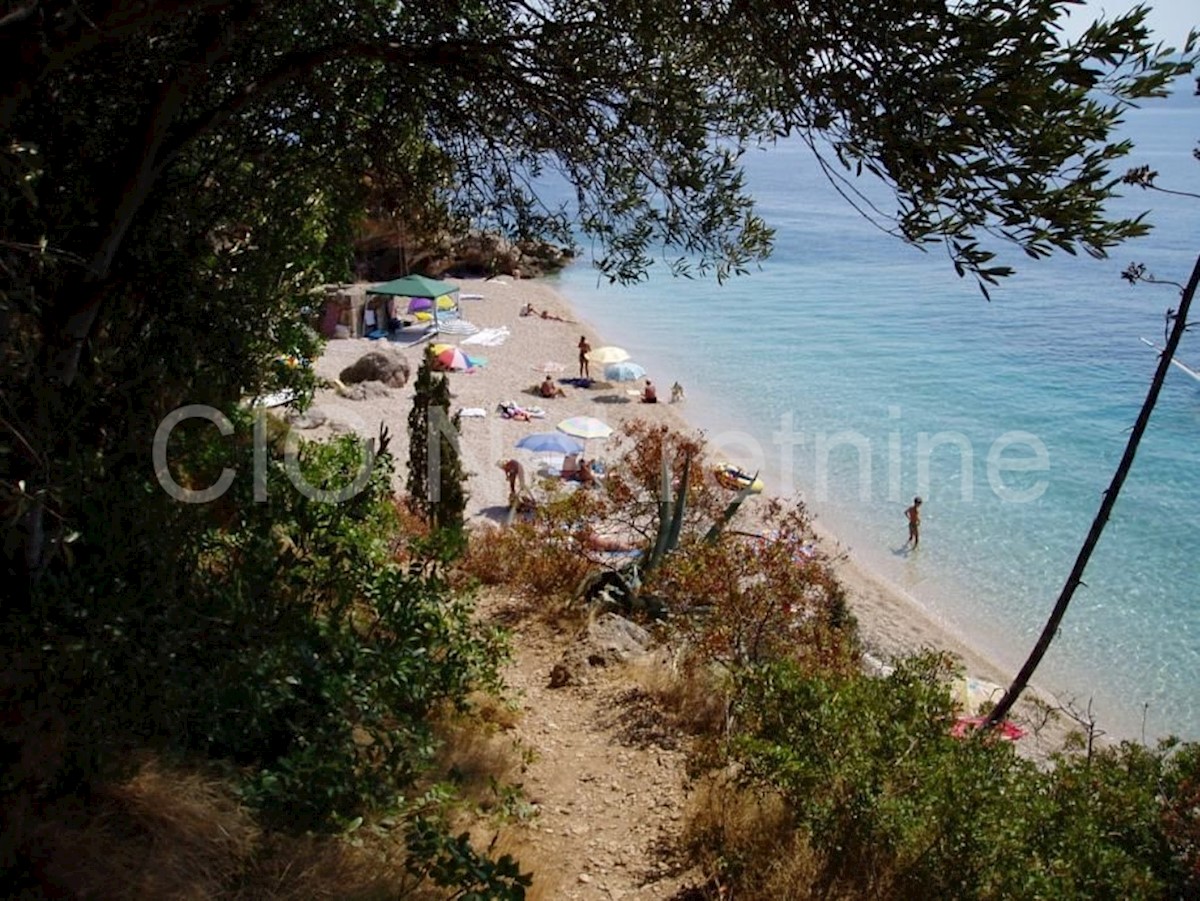 Brač, Bol, casa indipendente con una splendida vista, in vendita