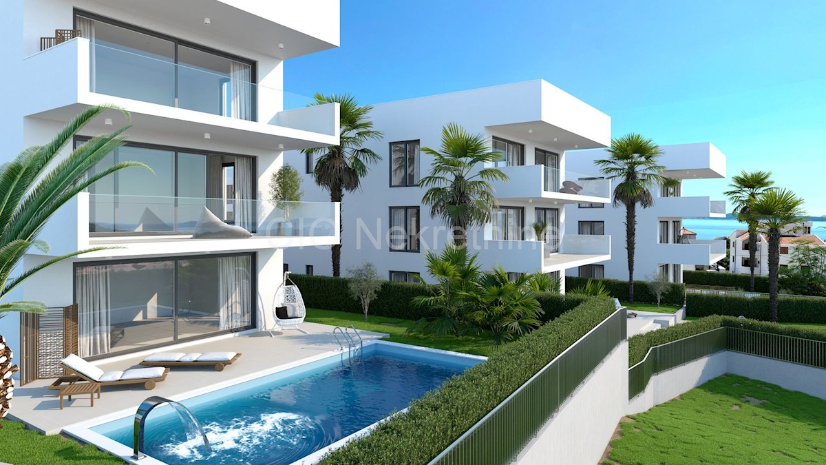 Trogir, Čiovo, Okrug Gornji, appartamento 128,23 m2, parcheggio, piscina