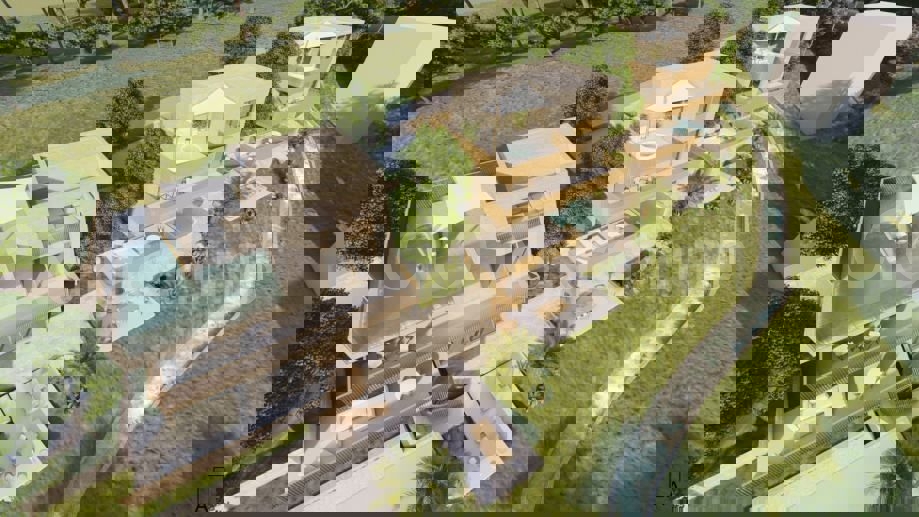 Kaštel Kambelovac, terreno edificabile 1971 m2, in vendita