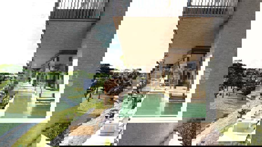 Kaštel Kambelovac, terreno edificabile 1971 m2, in vendita