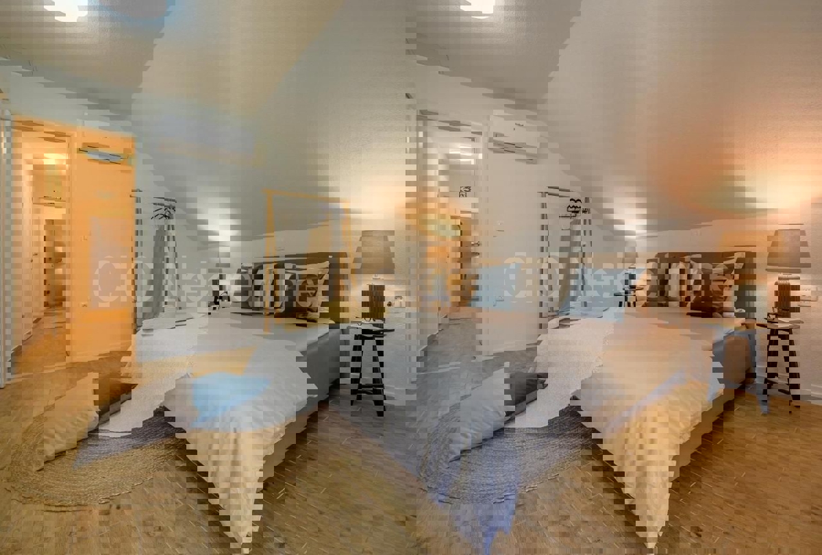 Brač, Milna, villa arredata con piscina, in vendita