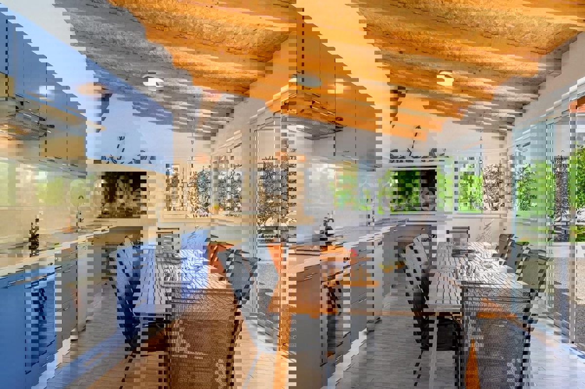 Brač, Milna, villa arredata con piscina, in vendita