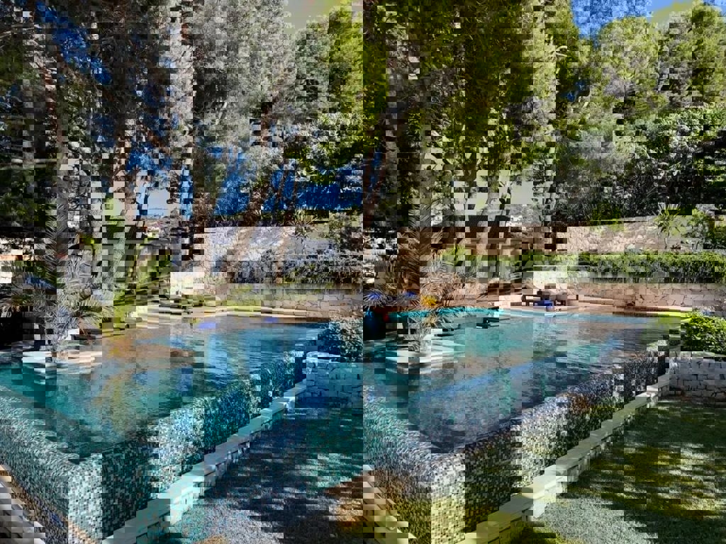 Brač, Selca-Povlja, villa di lusso, 1a fila al mare